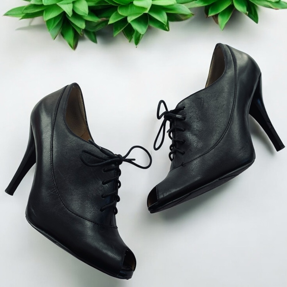 Ciao Bella Black Genuine Leather Butter Soft Peep Toe Lace Up Heels Size 7